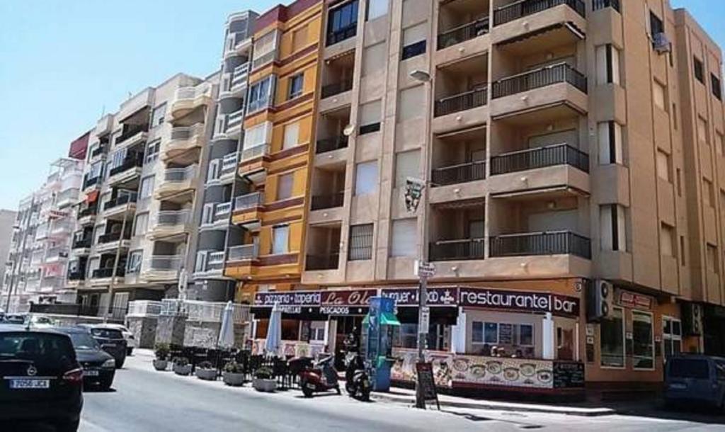 Sea View Apartment Торевьиа Номер фото
